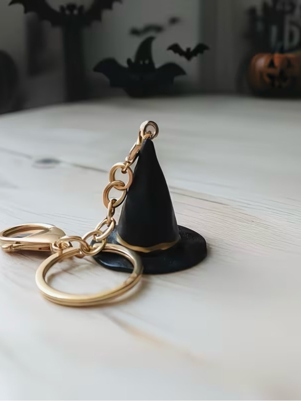 NWT Gold Witch Hat Keychain Halloween Charm Keyring - Picture 2 of 6